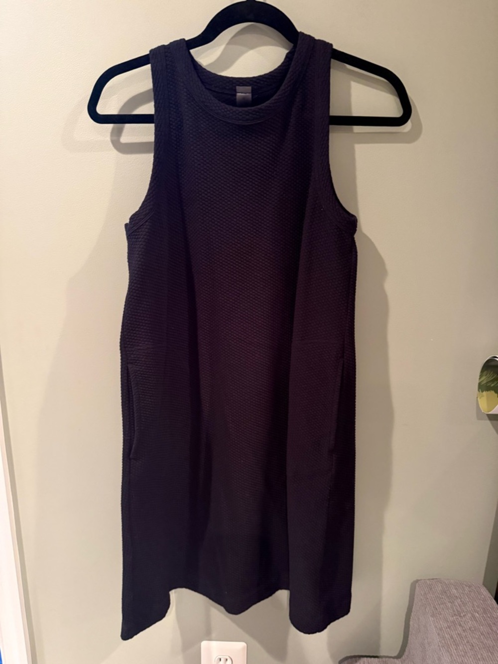 LOFT Lou and Grey Waffle Knit shift Dress in Black Size Small